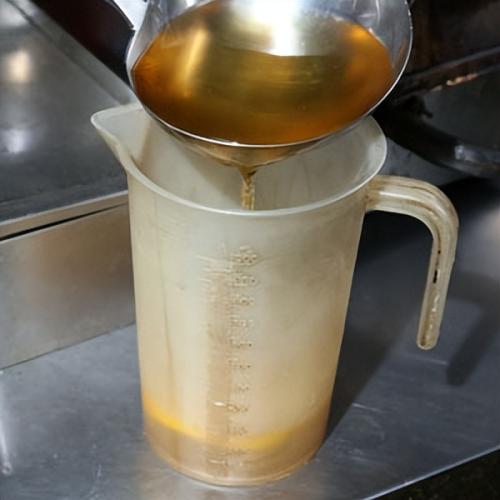 混合蛋液與高湯